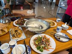 -雪湖煜辰鱼头老店(雪野湖店)