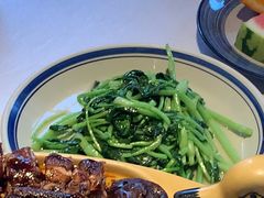 -八府香鸭·啫啫煲(华山路店)