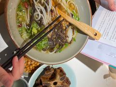 -百春原湖南牛肉粉(百联世纪店)