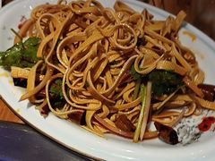 -山河屯铁锅炖·非遗铁锅炖(华强北店)