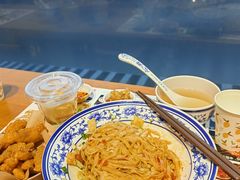 -甘掌门·化州驰名牛杂粉(越秀店)