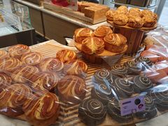 -万利隆·活力烘焙(人民路店)