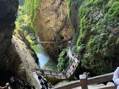 -龙水峡地缝景区