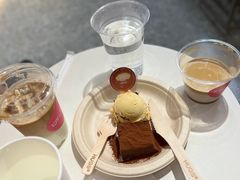 -HUGS coffee(东区店)
