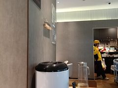 -必胜客(上海新南方商城PH店)