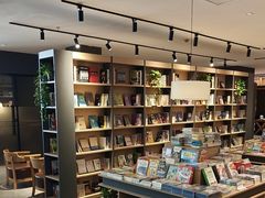 -魔方城市书房(中街益田店)