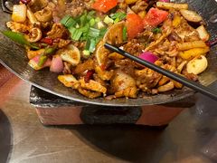 -富正毅三下锅·湘西韵味(天门山索道店)