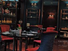 -铜锣湾·有麝自然香(渝北财富中心店)
