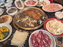-小天鹅火锅·一线江景洪鼎旗舰店(洪崖洞店)