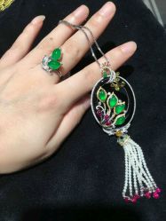 -北京七彩云南翡翠珠宝旗舰店(月坛店)