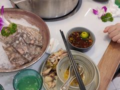 -喃喃椰·糟粕醋·椰子鸡火锅(七堡花园店)