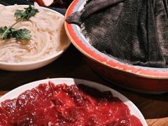 -城墙拐拐火锅(三峡广场黑金冠店)