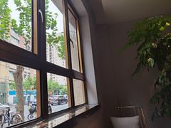 -白玉兰酒店(上海田子坊马当路地铁站店)