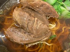 -尊品原汁牛肉面