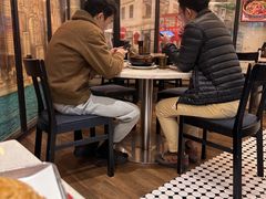 用餐区-潮庭港式茶餐厅·熊仔奶茶(同济广场店)