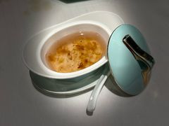 葛仙米雪梨炖桃胶-世博源公馆·本帮融合菜·主题包厢·江景餐厅