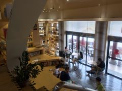 -新华书店(顺峰山公园店)
