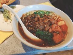 小锅米线-半山腰·云南菜(侨福芳草地店)