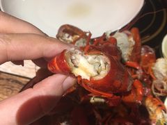 -虾弄弄海派小龙虾·牛羊蝎子火锅