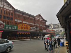 -张公桥美食街