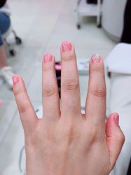 -进巍美甲美睫店