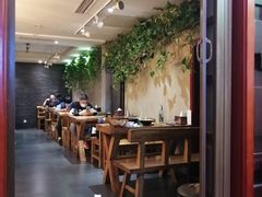 大堂-万记麻辣烫国展总店