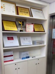 -成都苗方清颜专业祛痘