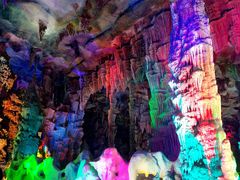 -泰安地下龙宫景区