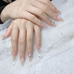 -UN·桃喜日系美睫美甲