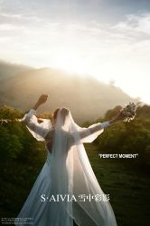 -雪中彩影婚纱摄影·微光艺术中心