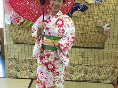 -东京都浅草樱花和服租赁店