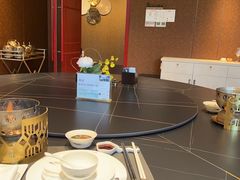 -鼎泰亨·海鲜牛肉餐厅(滨江店)