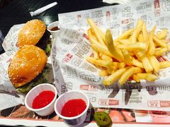 -The Habit Burger Grill 哈比特汉堡(爱琴海店)