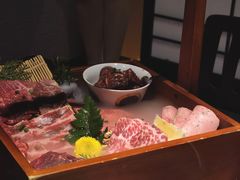 -山川小町·极番烧肉(新地假日广场店)