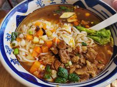 酸辣哨子面-高望村老王家(南光店)