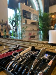 -TWOFACE 双面理发馆