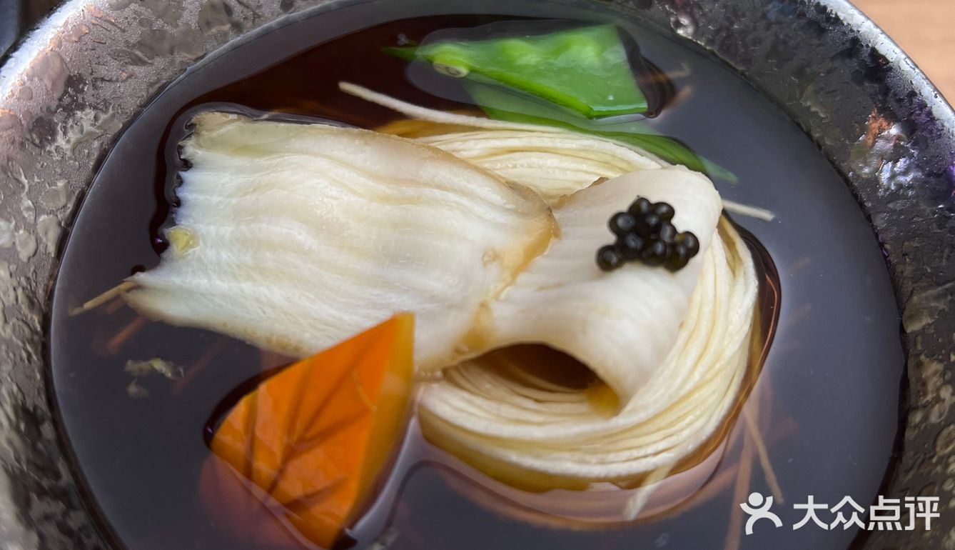 成天就想着吃肉[调皮]是不是太馋了