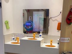 -极橙儿童齿科矫正中心(奥城店)