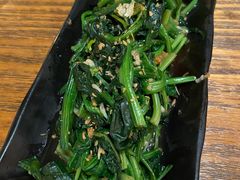 台式油葱拌菠菜-Let's Taipei 非常烘焙(太古里店)