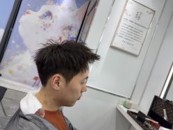 -镁连社·美联社