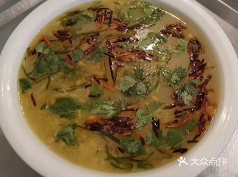 最后喝上一碗面汤，真的太好吃啦！ 浆水面非常受欢迎