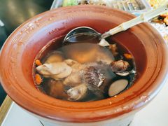 莲藕花生排骨煨汤-绿茶餐厅(西湖银泰百货店)