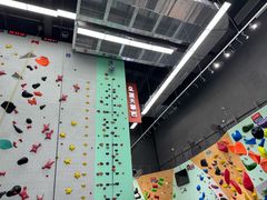 -蓝天攀岩-青少年训练(罗湖益田假日广场店)