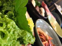 -草家酱蟹炭火烤肉店(珲春南路一店)