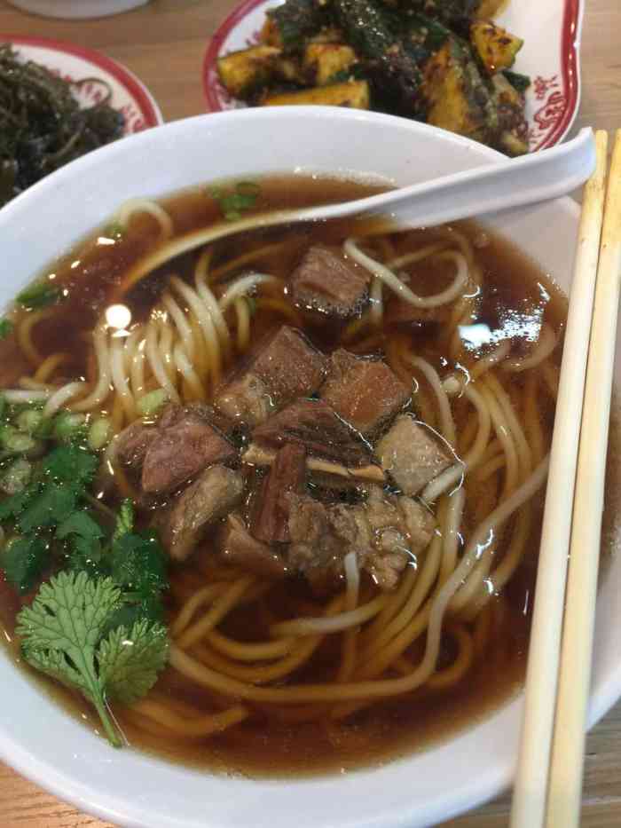 美国加州牛肉面(保利香槟国际店)-"吃个饭本就是个愉快的事儿,我和