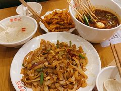 -蓉李记成都名小吃(武汉菱角湖万达店)