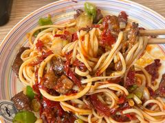-歹歹的加个面过油肉拌面