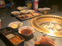 -铭牛烧肉·和牛海鲜自助(高新月牙湖店)