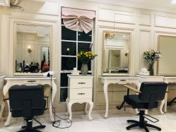 -e hair salon
