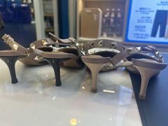 -爱革·洗衣改衣·洗鞋修鞋·洗包修包·奢侈品护理(宝地广场店)